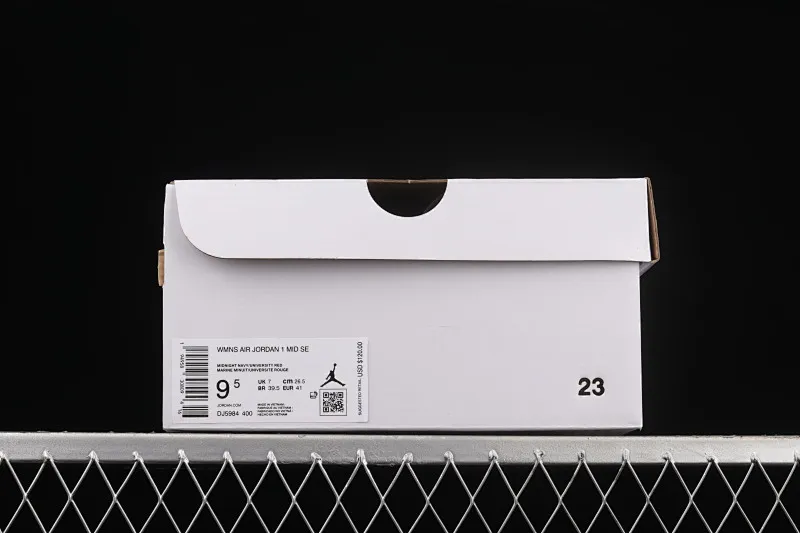 All categories Air Jordan Jordan series basketball shoes Air Jordan 1 Mid Air Jordan 1 Mid AJ1 Joe 1 patent leather color matching mid-top cultural basketball shoes DJ5984-400